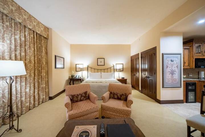 Room 18 of 111