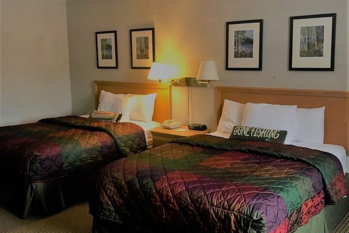Classic 2 Queen Beds (15 of 15)