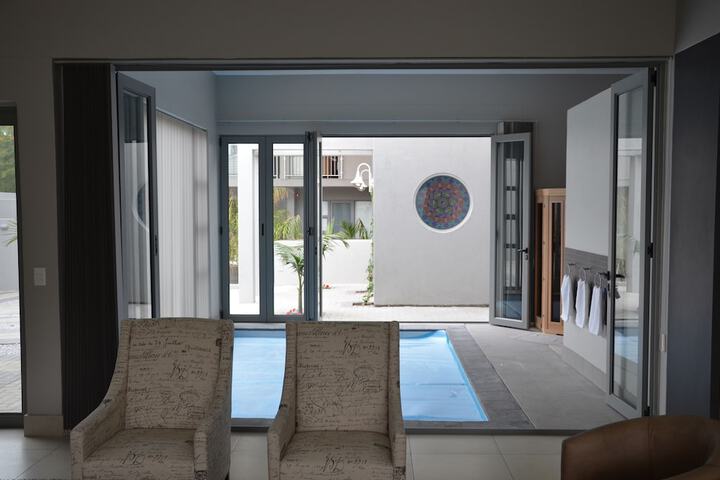 Pools & Facilities
