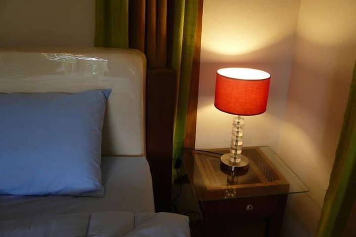 Room 11 of 23