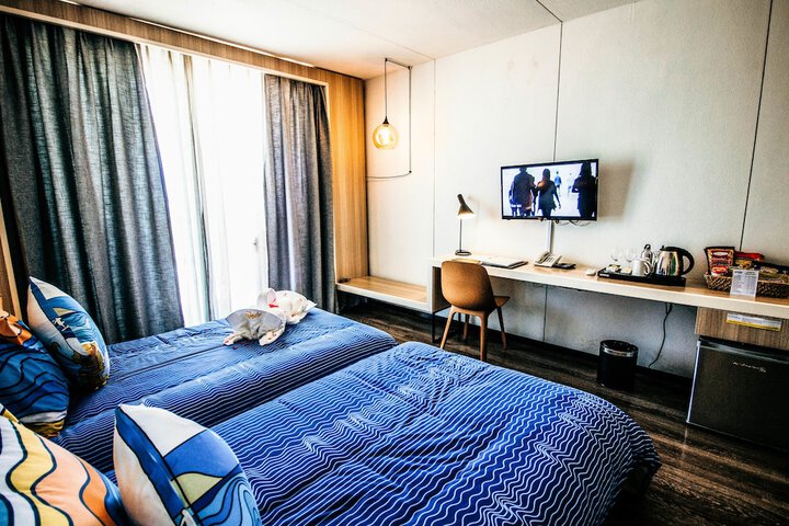 Room 12 of 54