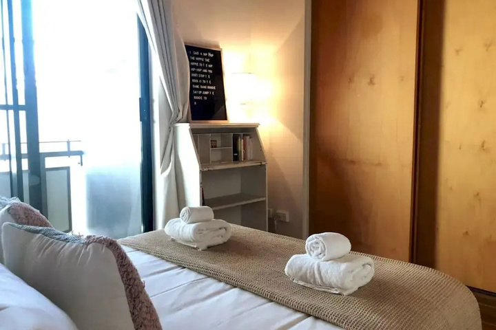 Room 3 of 15