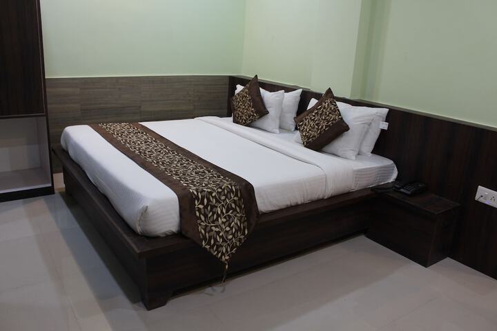 Room 19 of 27
