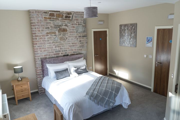 Room 4 of 34