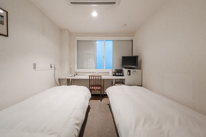 Room 76 of 139