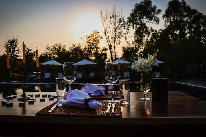 Dining 45 of 49