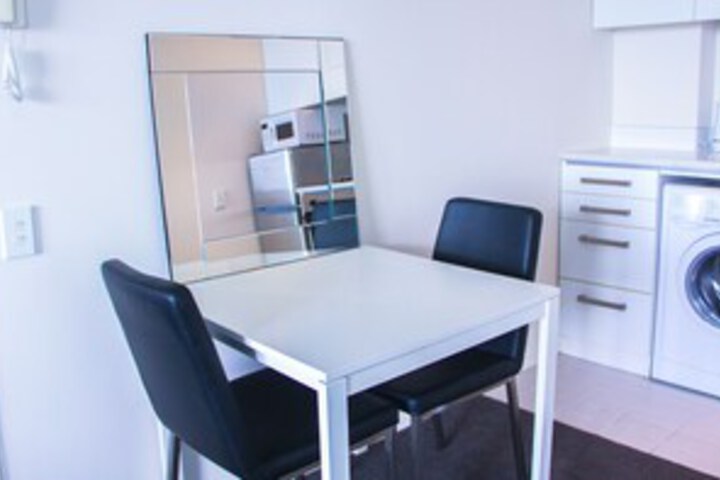 Room 4 of 20