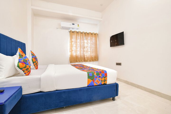 Room 20 of 28