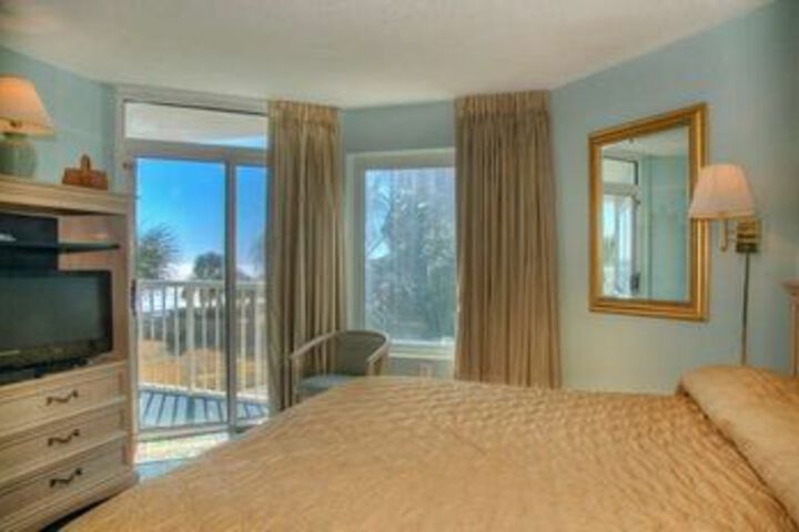 Room 5 of 15