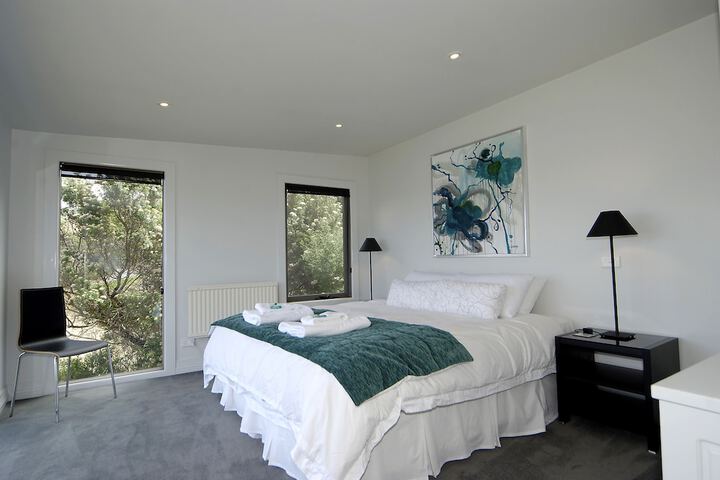 Room 2 of 48