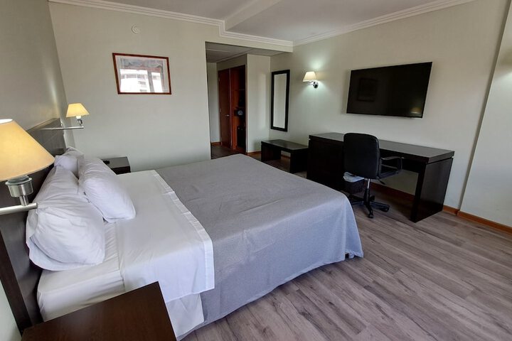 Room 5 of 47