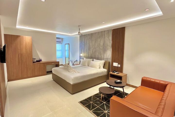Room 64 of 97