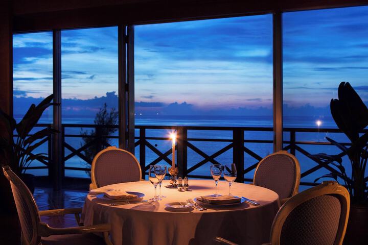 Dining 102 of 183