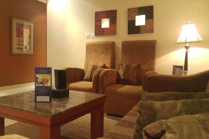 Room 16 of 39