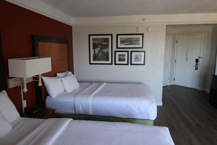 Room 19 of 154