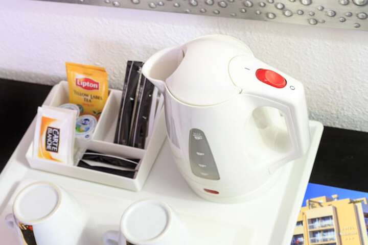 Breakfast/Coffee Service 32 of 100