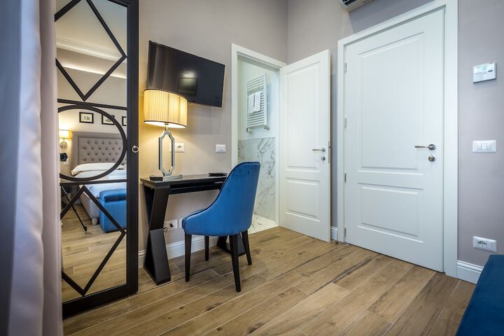 Room 30 of 60