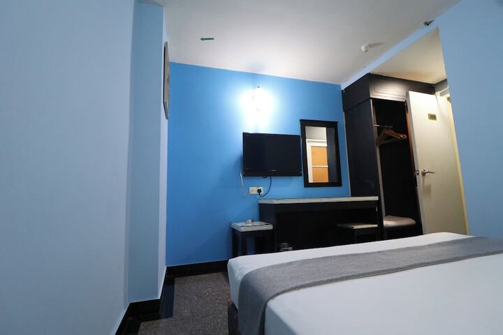 Room 40 of 61