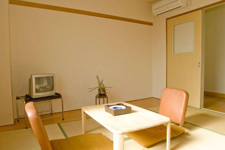 Room 6 of 29