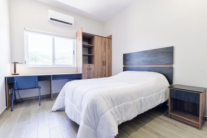 Room 19 of 228