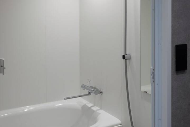 Room 17 of 23