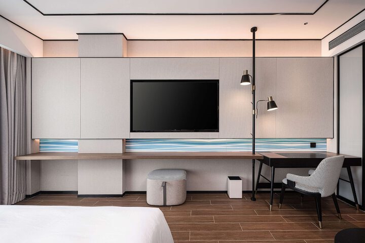 Room 22 of 66