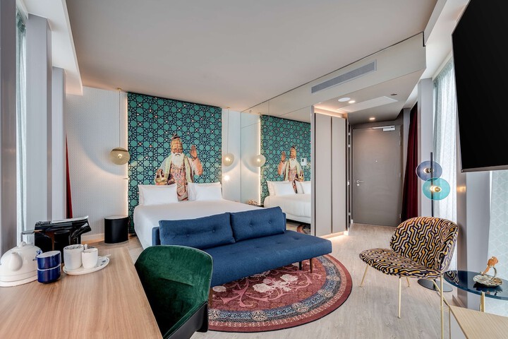 Room 40 of 107