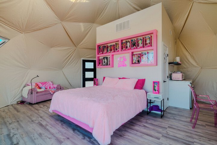 Room 15 of 89