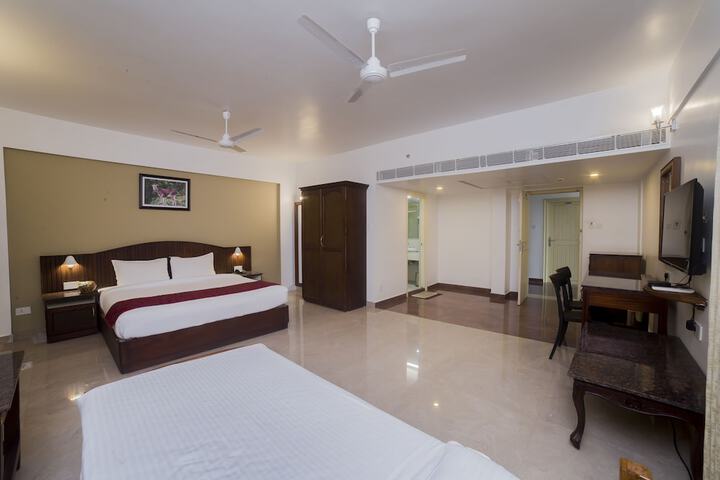 Room 3 of 21