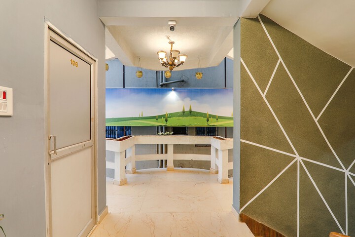 Hotel Interior 6 of 22