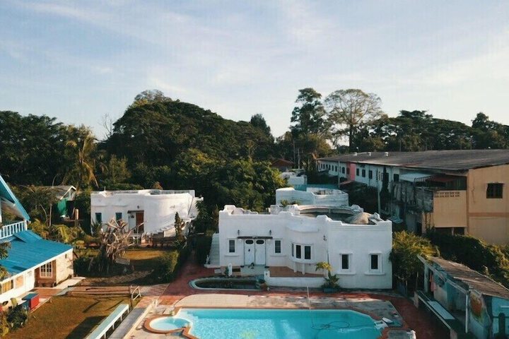 Pool 47 of 308