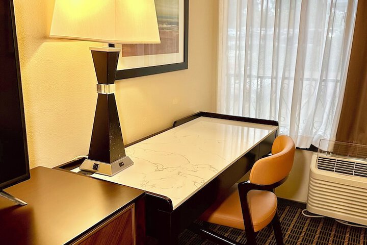 Room 36 of 73