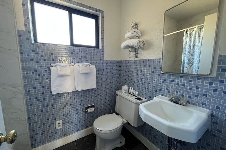 Room 105 of 133