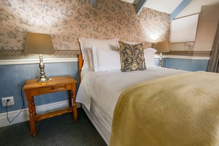 Room 25 of 154