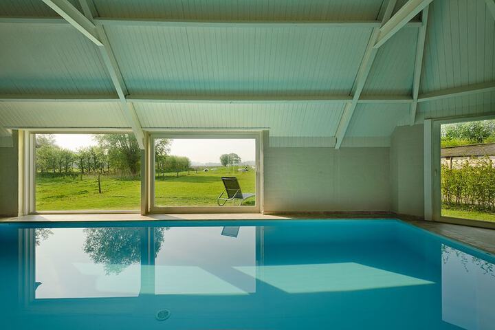 Hotel with Pool
