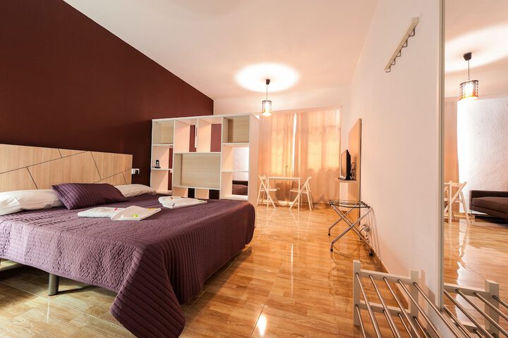 Room 7 of 26