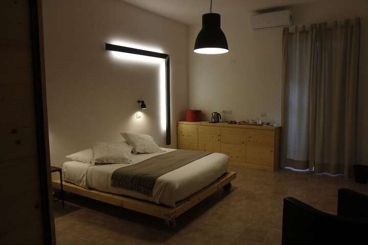 Room 1 of 12
