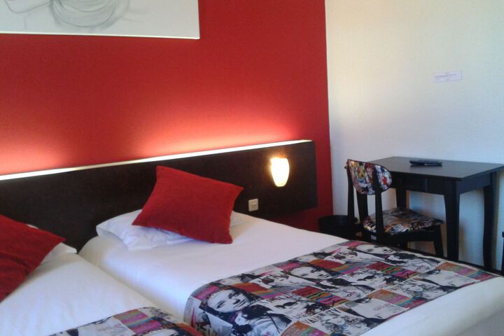 Room 14 of 24