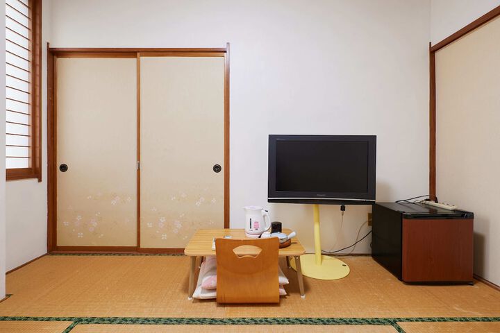 Room 14 of 75