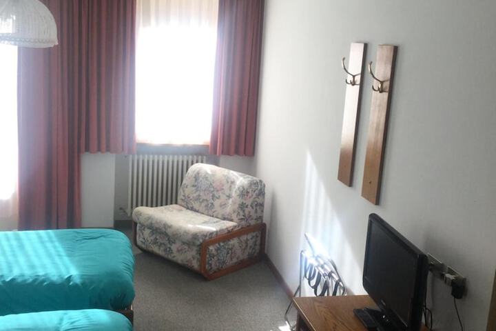 Room 21 of 49