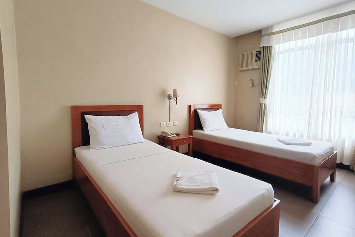 Room 7 of 73