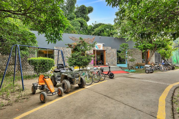 Children's play area - outdoor