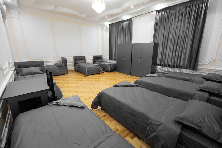 Room 16 of 21