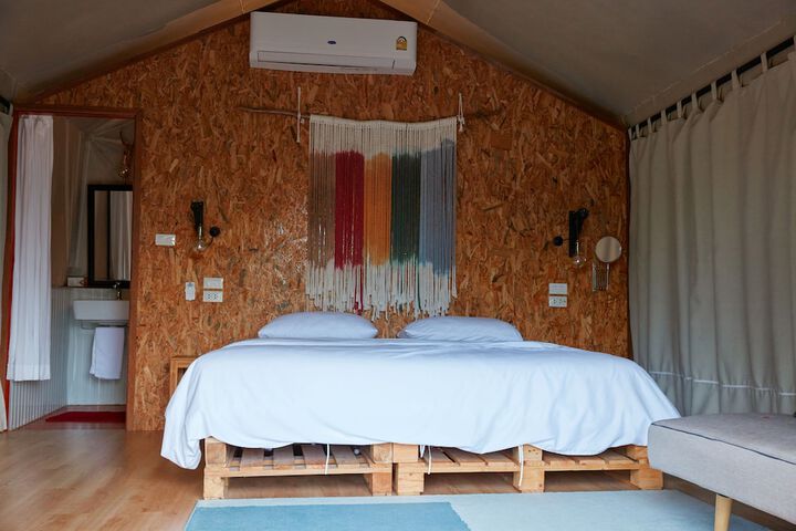 Room 9 of 51