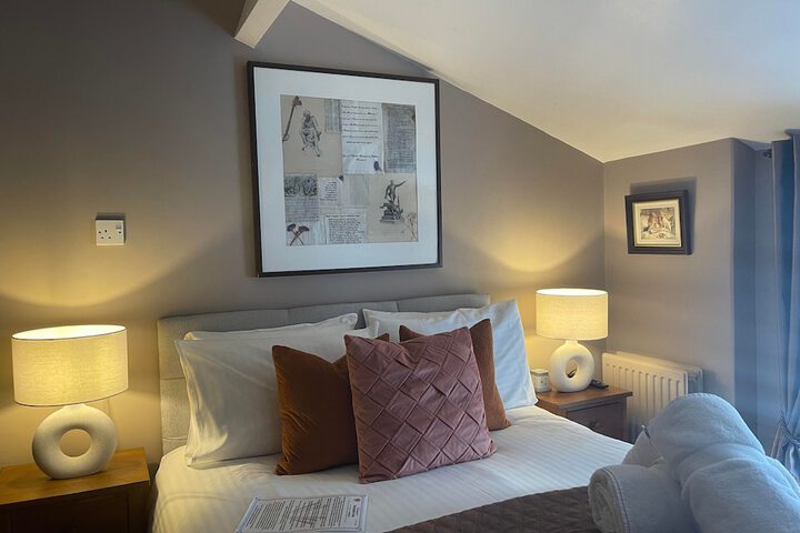Room 9 of 29