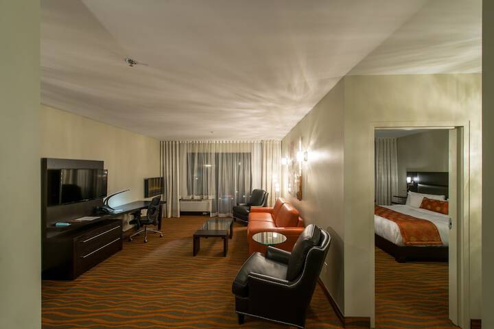Room 37 of 79