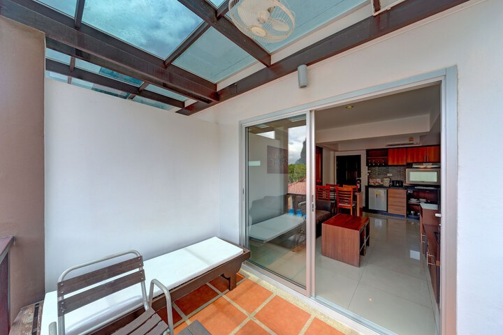 Terrace/Patio 14 of 33