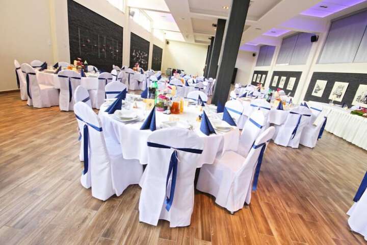 Ballroom/Hall 44 of 51