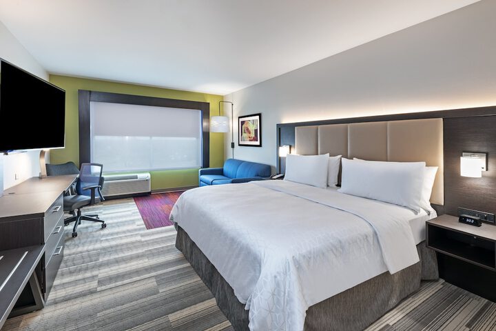 1 King Bed (16 of 16)
