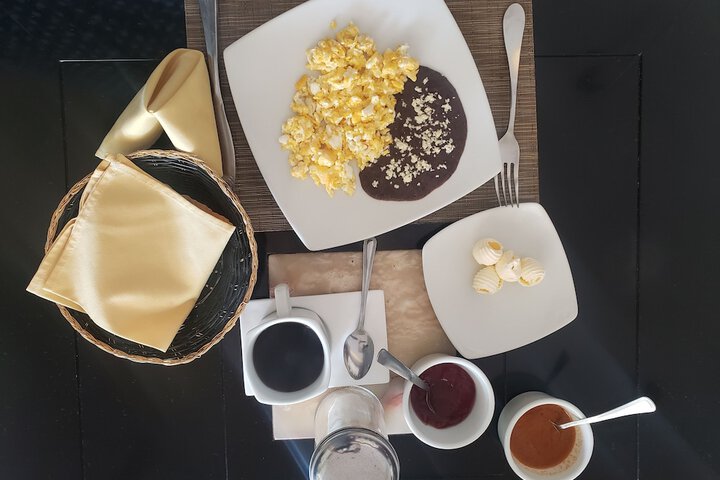 Breakfast/Coffee Service 72 of 84